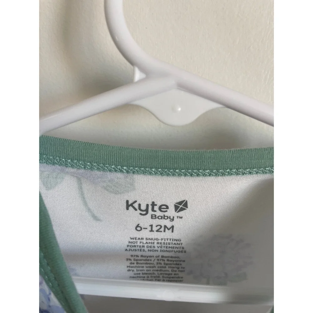 Kyte Baby Hydrangea Bamboo Zippered Footie Pajamas 6-12M